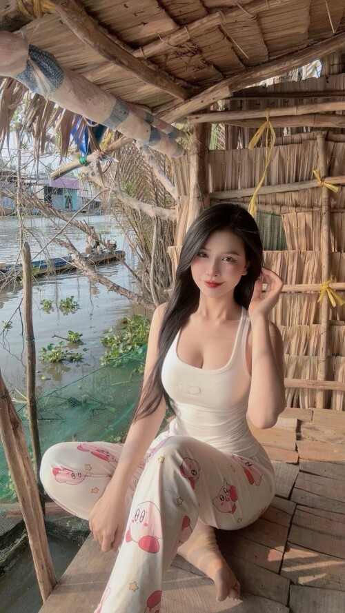 snapvideo.co----Ve-day-tinh-nong-dng-xay-trn-di-ben-em-5424.jpeg